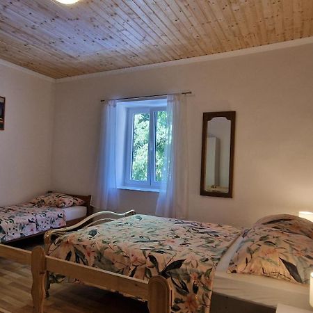 Studio Apartman Kastel Kambelovac Каштела Экстерьер фото