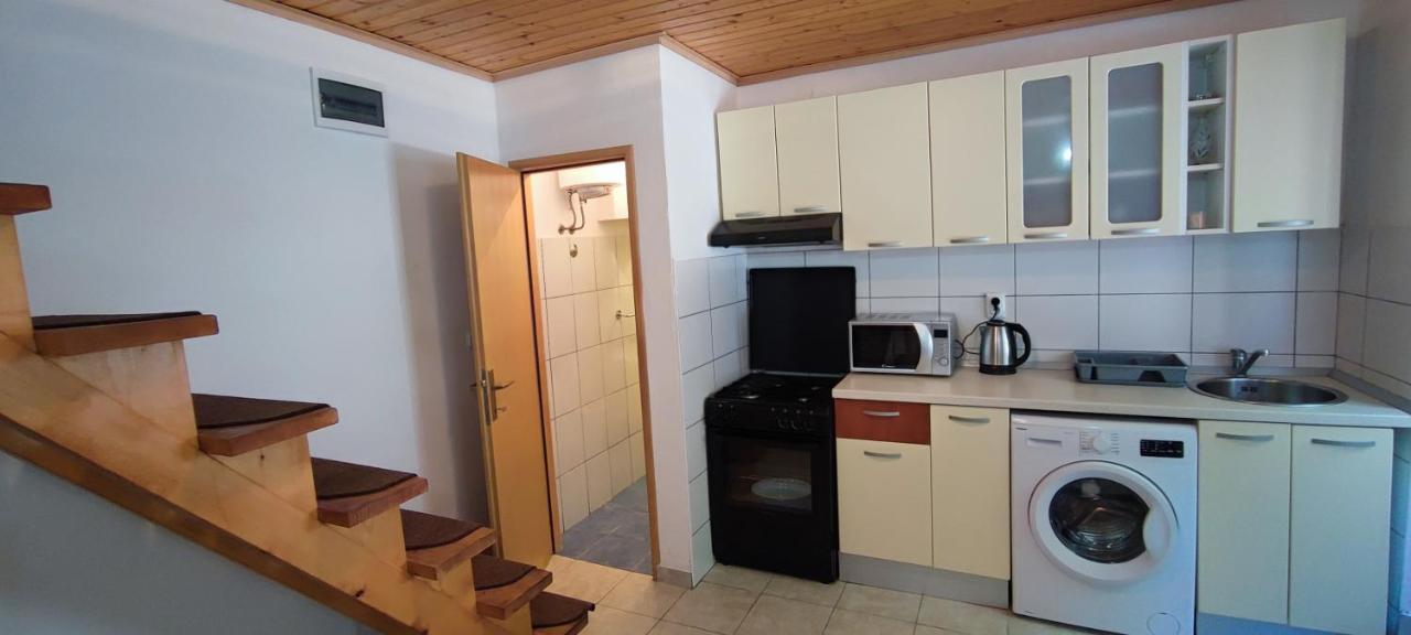 Studio Apartman Kastel Kambelovac Каштела Экстерьер фото
