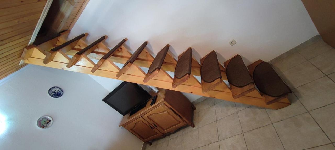 Studio Apartman Kastel Kambelovac Каштела Экстерьер фото