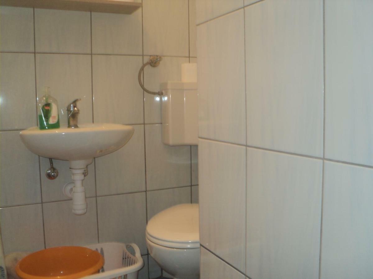 Studio Apartman Kastel Kambelovac Каштела Экстерьер фото